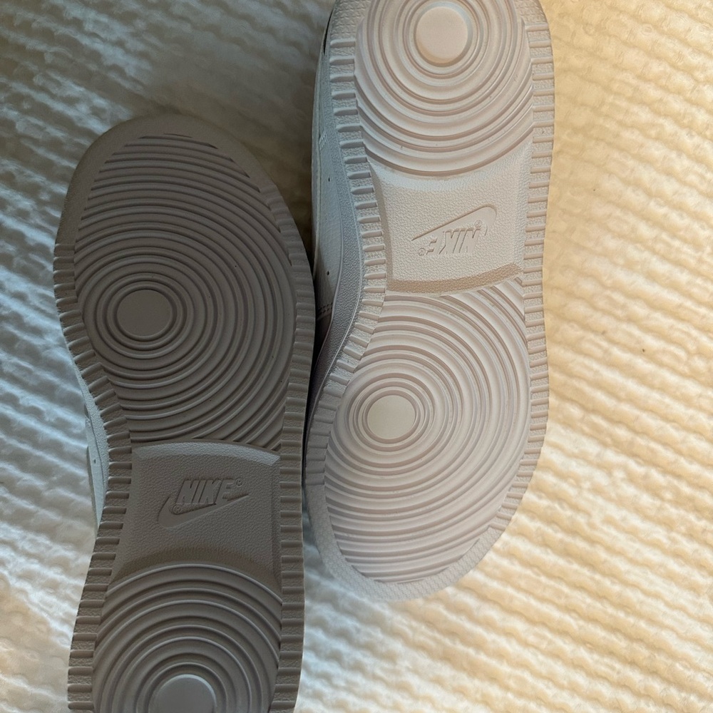Nike Women’s White Perforated Low-Top Sneakers - Picture 3 of 4